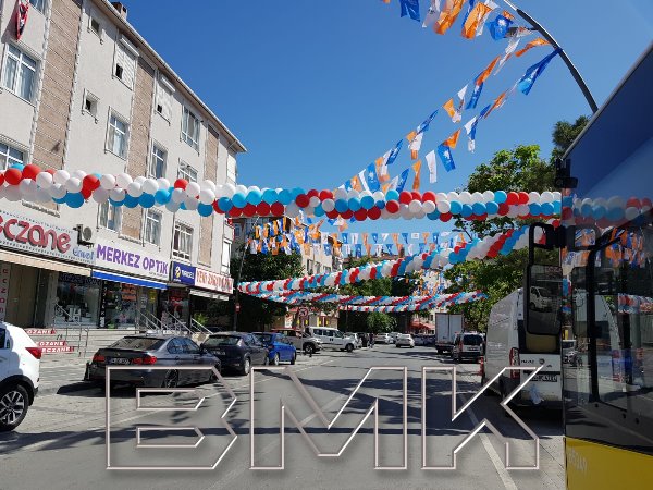 Açılış organizasyon, Açılış süsleme ve aktivite hizmetleri, Kokteyl Masası kiralama ve süsleme, İşyeri ve mağaza açılışları, Balon süslemesi, İlgi çekici palyaçolar, maskot ürünler, şişme palyaço, tahta bacak (uzun bacaklı adam) ve fly tube, İkram arabaları (Pamuk şekeri, Pop corn, Patlamış Mısır, Osmanlı Macunu) Ses sistemi, Logolu baskılı reklam balonu dağıtımı, Tül ve kumaş süsleme, Bayrak süsleme, Balon süsleme, Kokteyl organizasyon, 